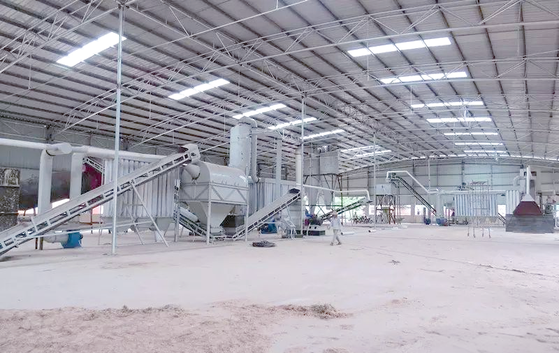 石屏县生物质颗粒燃料加工厂正式投产，绿色能源产业迈出坚实一步